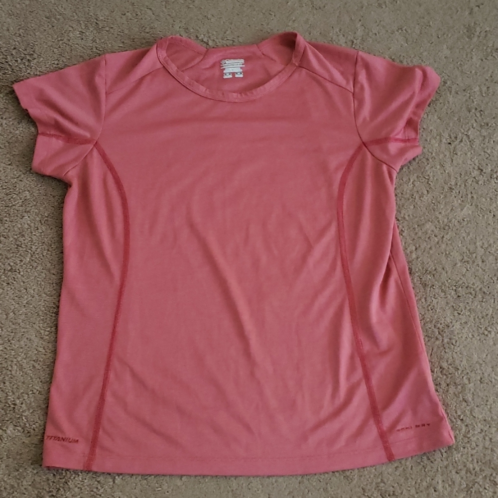 3/$15! Columbia Titanium Omni Dry Tee